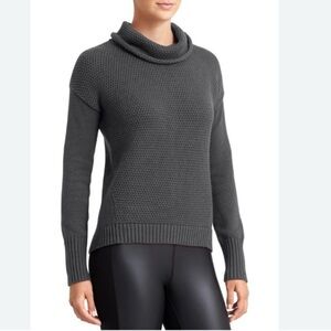 Athleta Women’s Chunky Knit Breckenridge Cowl Neck Sweater Grey Size Medium
